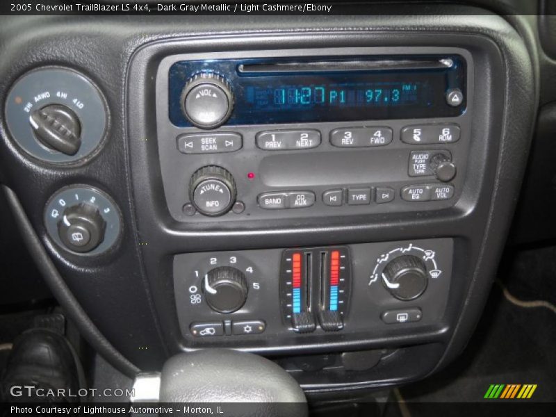 Dark Gray Metallic / Light Cashmere/Ebony 2005 Chevrolet TrailBlazer LS 4x4