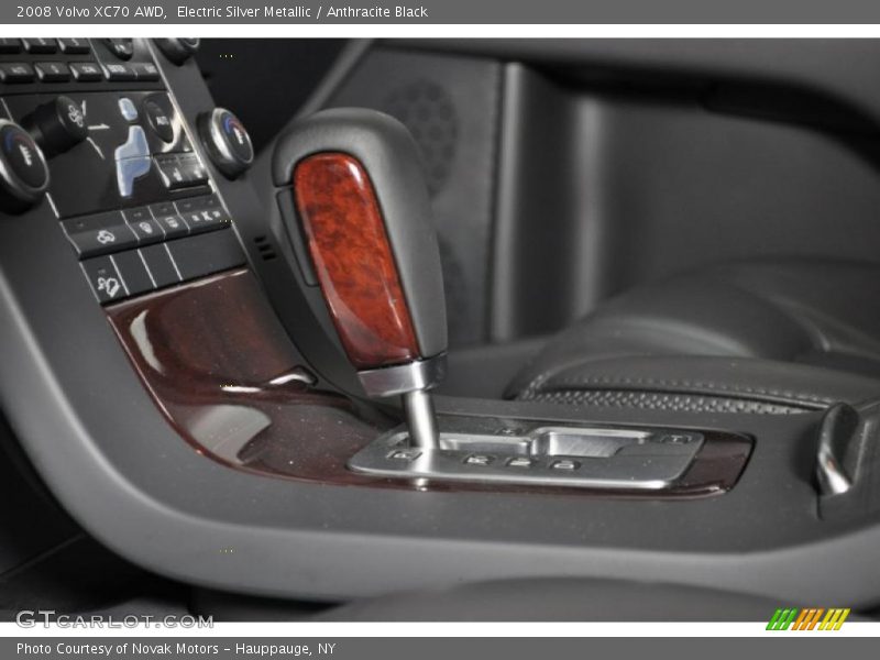 Electric Silver Metallic / Anthracite Black 2008 Volvo XC70 AWD