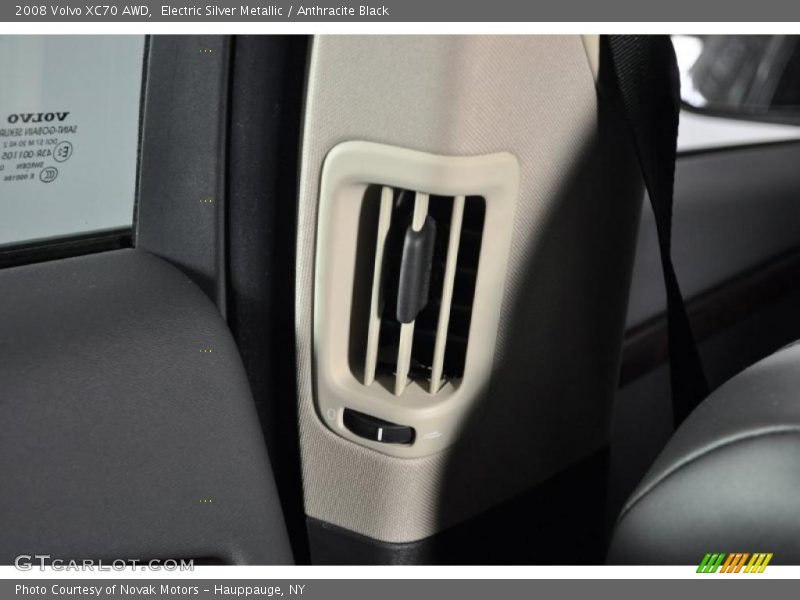 Electric Silver Metallic / Anthracite Black 2008 Volvo XC70 AWD