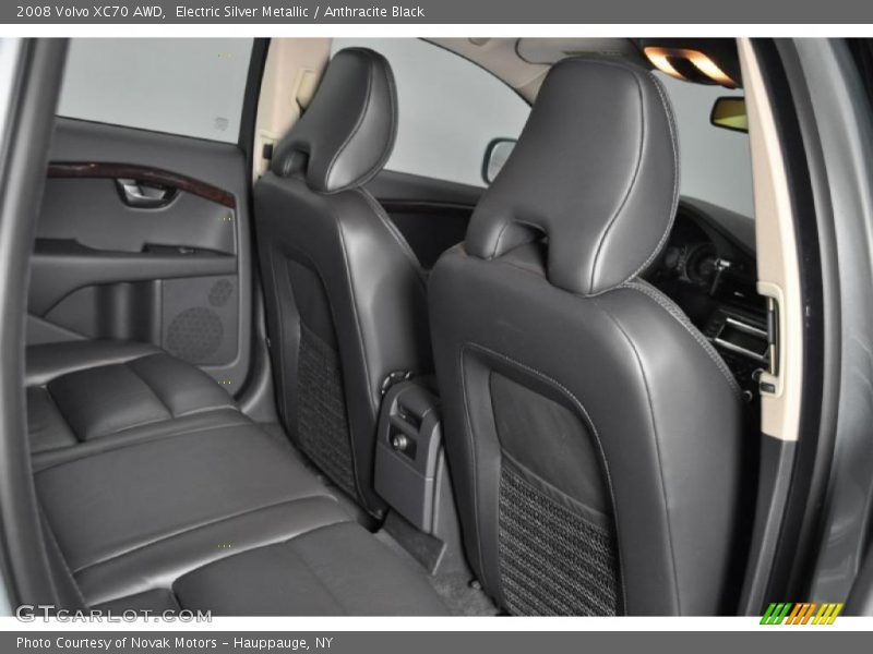 Electric Silver Metallic / Anthracite Black 2008 Volvo XC70 AWD