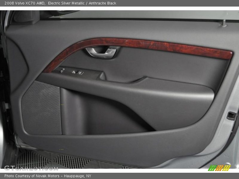 Electric Silver Metallic / Anthracite Black 2008 Volvo XC70 AWD