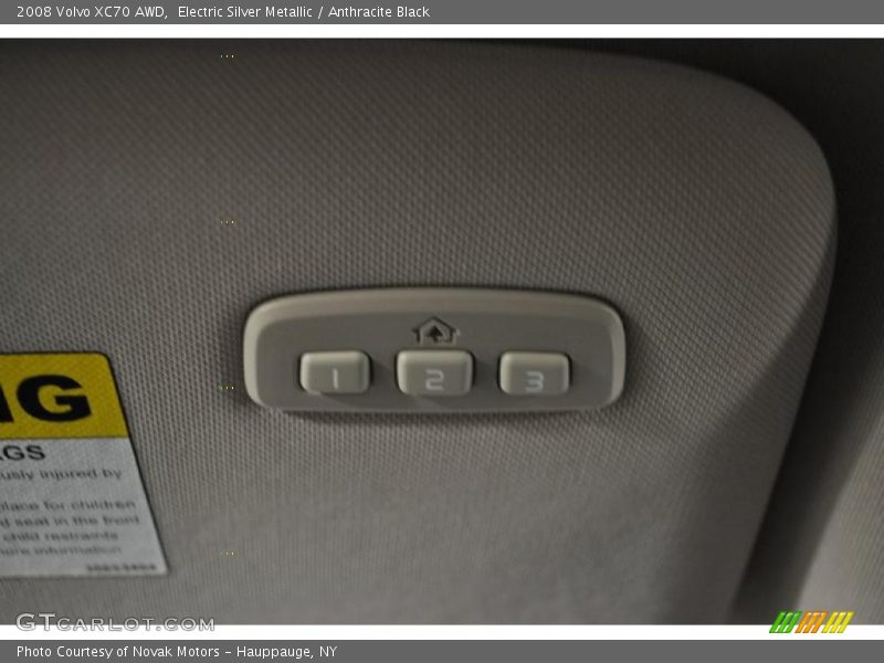 Electric Silver Metallic / Anthracite Black 2008 Volvo XC70 AWD