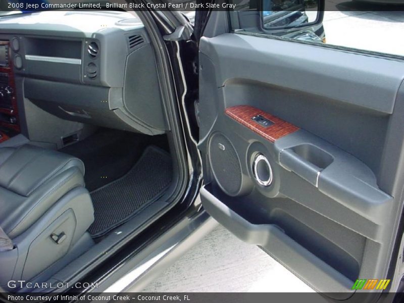 Brilliant Black Crystal Pearl / Dark Slate Gray 2008 Jeep Commander Limited