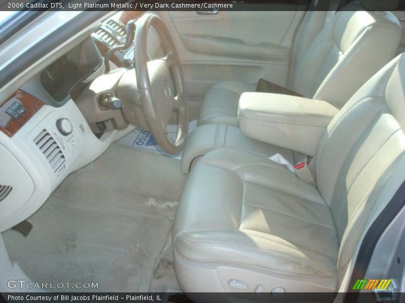 Light Platinum Metallic / Very Dark Cashmere/Cashmere 2006 Cadillac DTS
