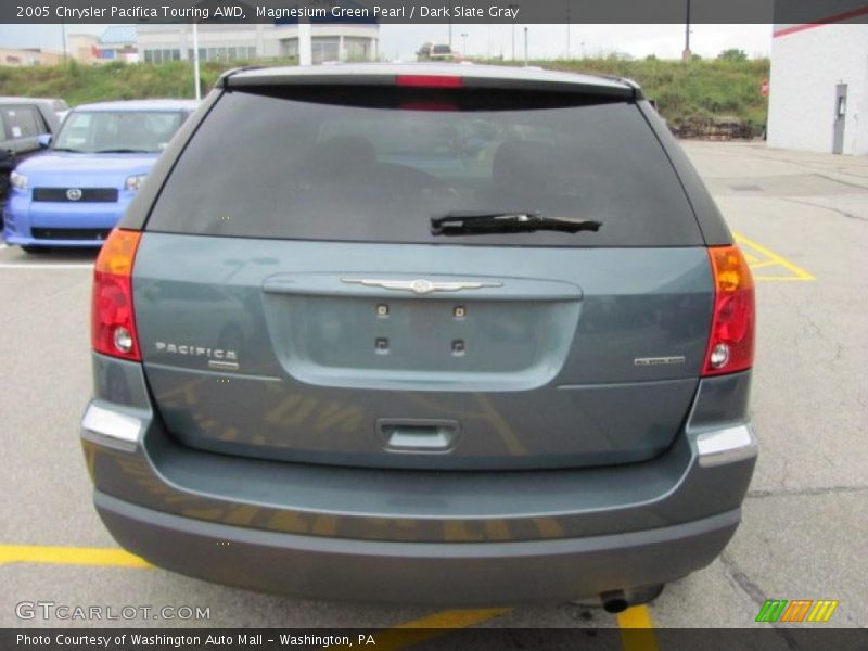Magnesium Green Pearl / Dark Slate Gray 2005 Chrysler Pacifica Touring AWD