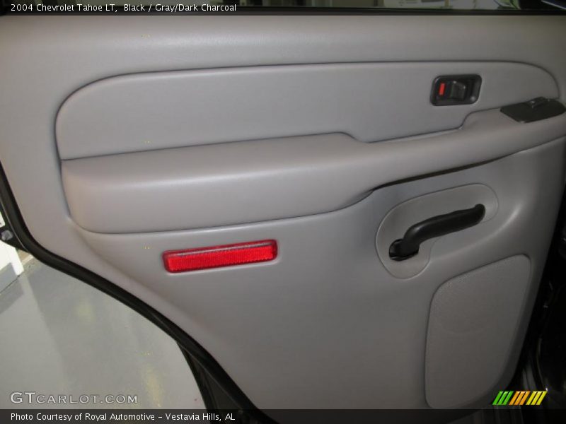 Black / Gray/Dark Charcoal 2004 Chevrolet Tahoe LT