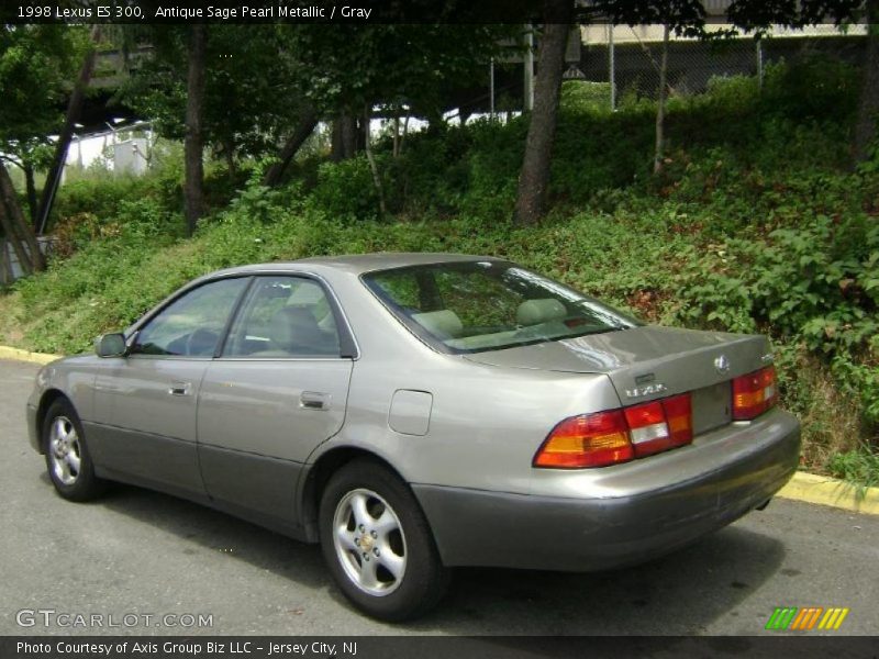 Antique Sage Pearl Metallic / Gray 1998 Lexus ES 300