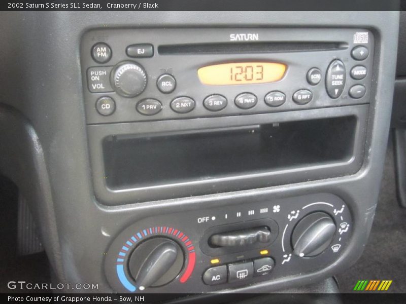 Cranberry / Black 2002 Saturn S Series SL1 Sedan