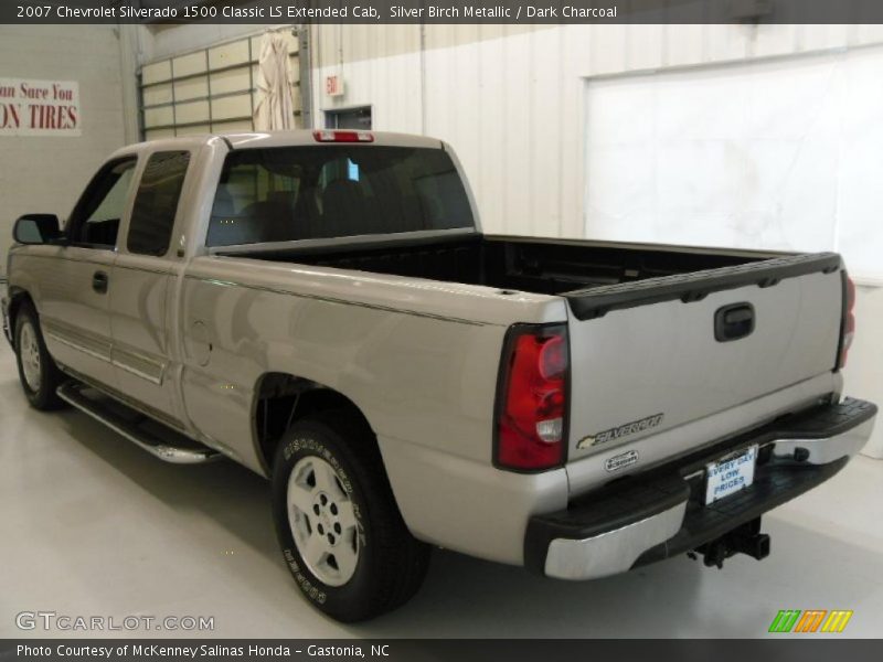 Silver Birch Metallic / Dark Charcoal 2007 Chevrolet Silverado 1500 Classic LS Extended Cab