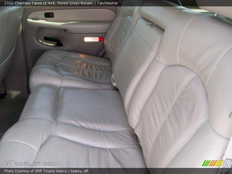 Forest Green Metallic / Tan/Neutral 2002 Chevrolet Tahoe LS 4x4