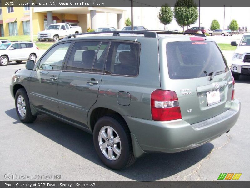 Oasis Green Pearl / Ivory 2005 Toyota Highlander V6