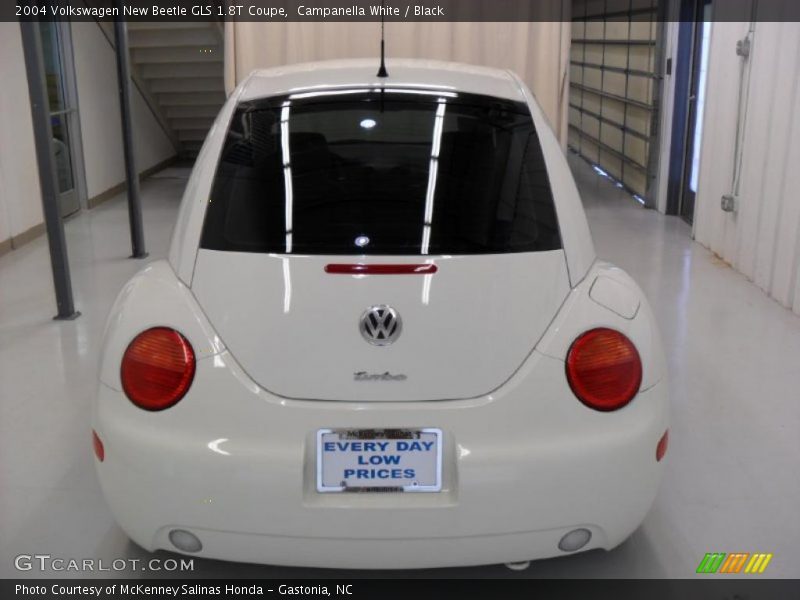 Campanella White / Black 2004 Volkswagen New Beetle GLS 1.8T Coupe