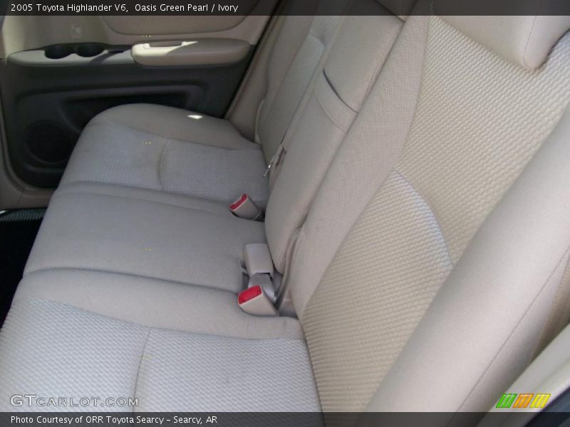 Oasis Green Pearl / Ivory 2005 Toyota Highlander V6
