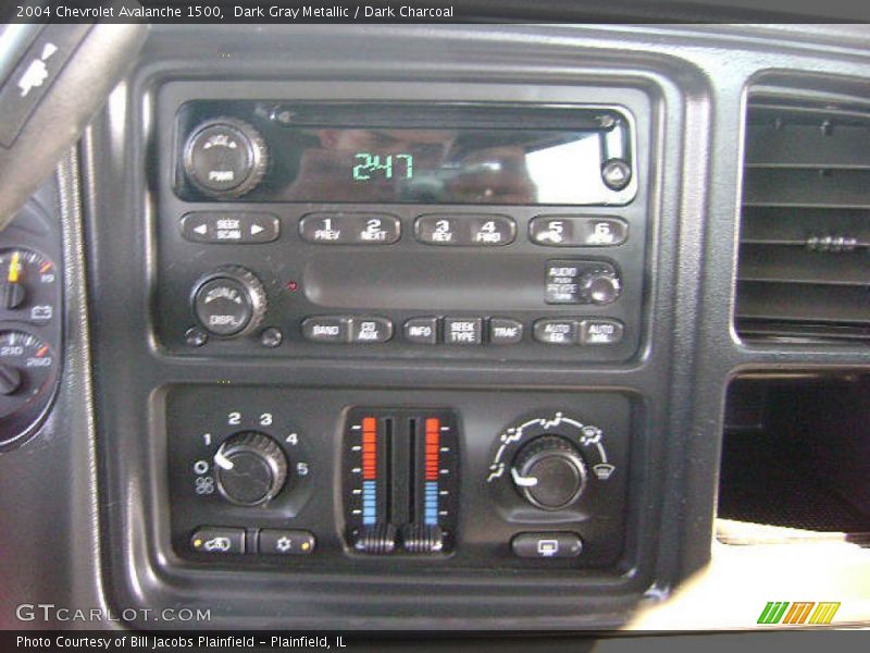 Dark Gray Metallic / Dark Charcoal 2004 Chevrolet Avalanche 1500