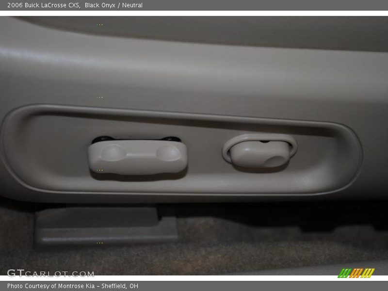 Black Onyx / Neutral 2006 Buick LaCrosse CXS