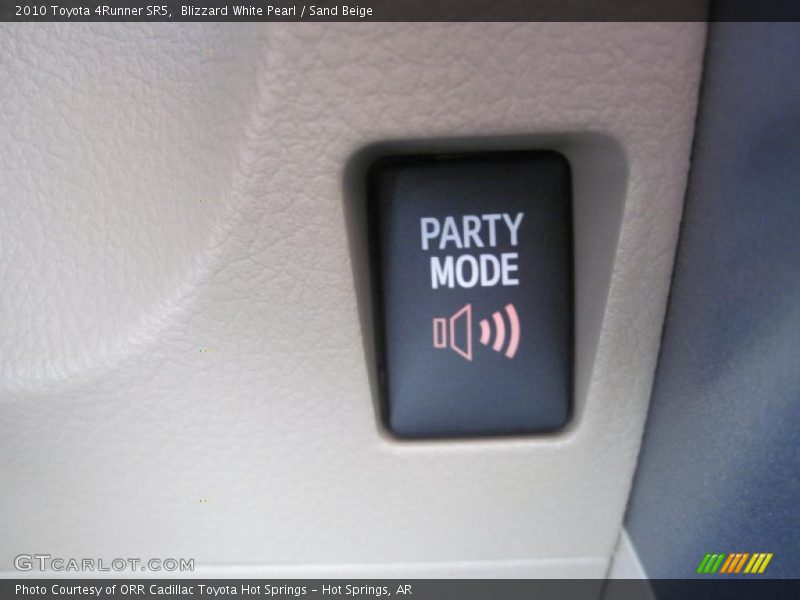 Blizzard White Pearl / Sand Beige 2010 Toyota 4Runner SR5