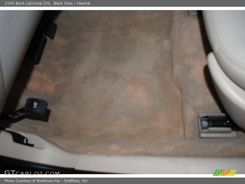 Black Onyx / Neutral 2006 Buick LaCrosse CXS