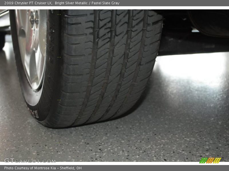 Bright Silver Metallic / Pastel Slate Gray 2009 Chrysler PT Cruiser LX