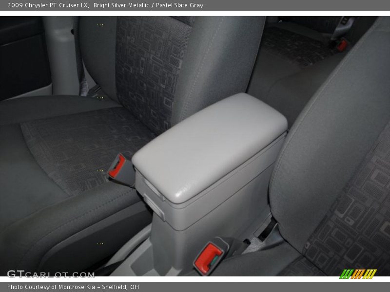 Bright Silver Metallic / Pastel Slate Gray 2009 Chrysler PT Cruiser LX