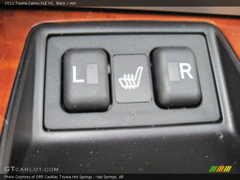 Black / Ash 2011 Toyota Camry XLE V6
