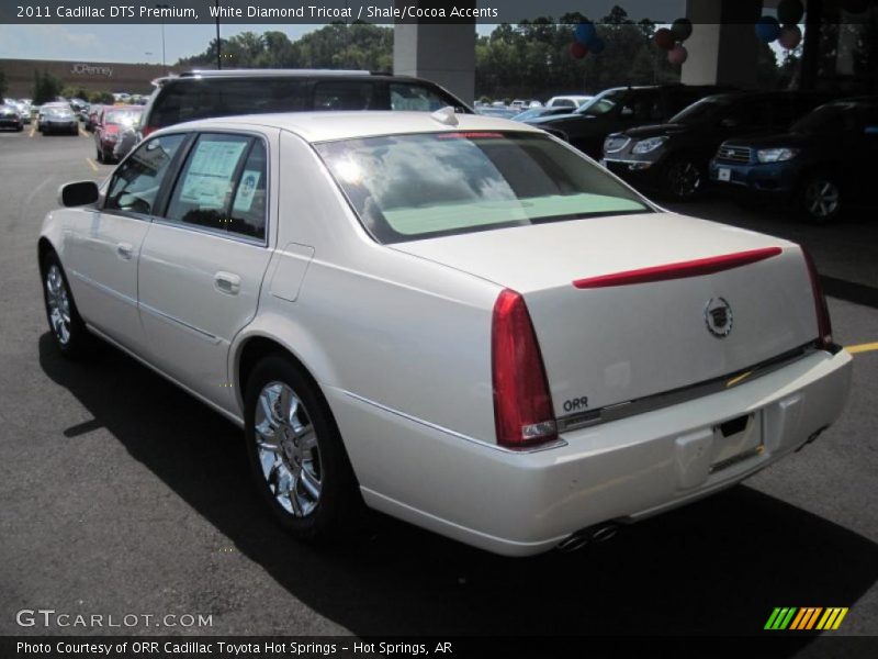 White Diamond Tricoat / Shale/Cocoa Accents 2011 Cadillac DTS Premium