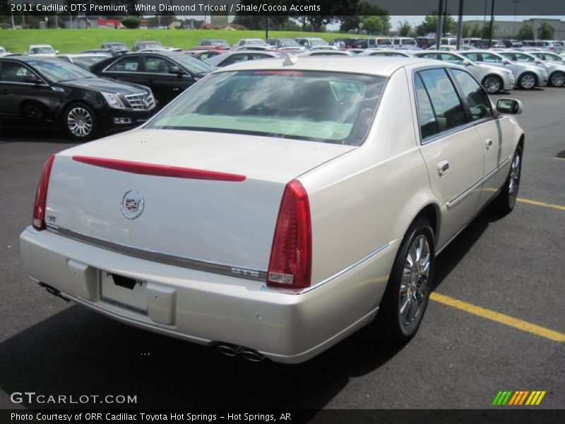 White Diamond Tricoat / Shale/Cocoa Accents 2011 Cadillac DTS Premium