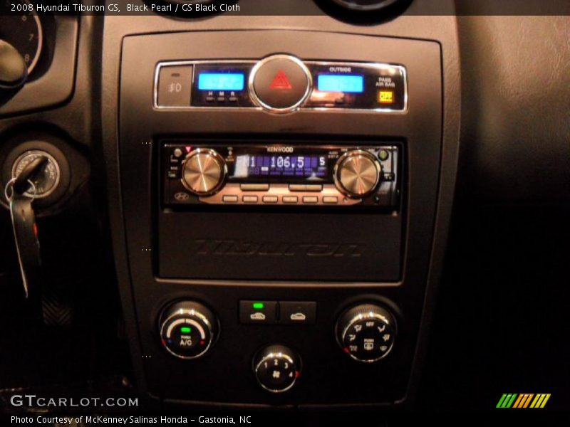 Black Pearl / GS Black Cloth 2008 Hyundai Tiburon GS
