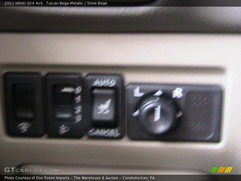 Tuscan Beige Metallic / Stone Beige 2001 Infiniti QX4 4x4