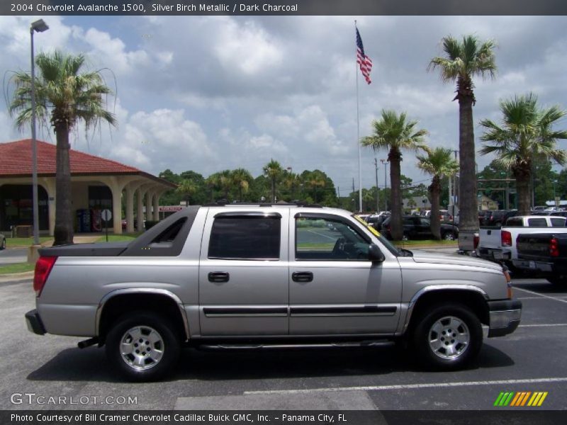 Silver Birch Metallic / Dark Charcoal 2004 Chevrolet Avalanche 1500