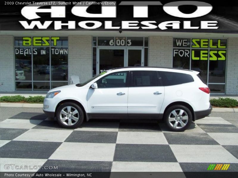 Summit White / Cashmere/Ebony 2009 Chevrolet Traverse LTZ