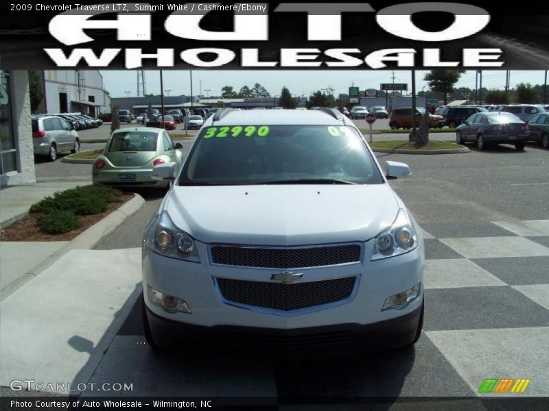 Summit White / Cashmere/Ebony 2009 Chevrolet Traverse LTZ