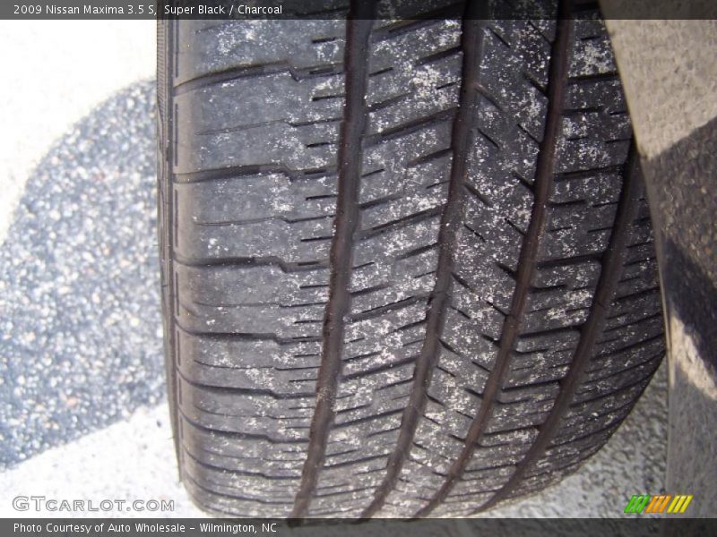 Super Black / Charcoal 2009 Nissan Maxima 3.5 S