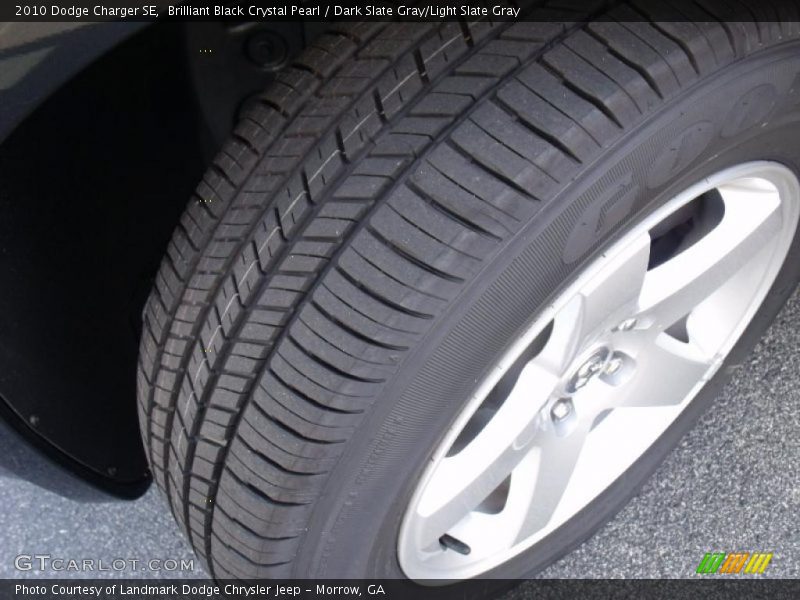 Brilliant Black Crystal Pearl / Dark Slate Gray/Light Slate Gray 2010 Dodge Charger SE