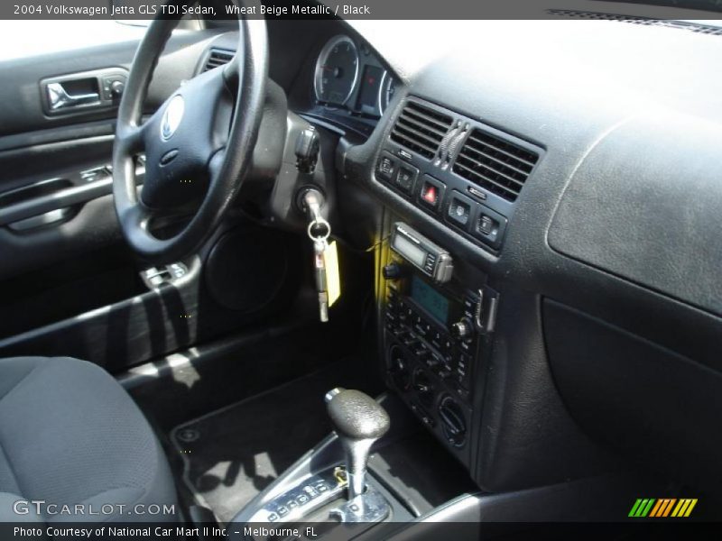 Wheat Beige Metallic / Black 2004 Volkswagen Jetta GLS TDI Sedan