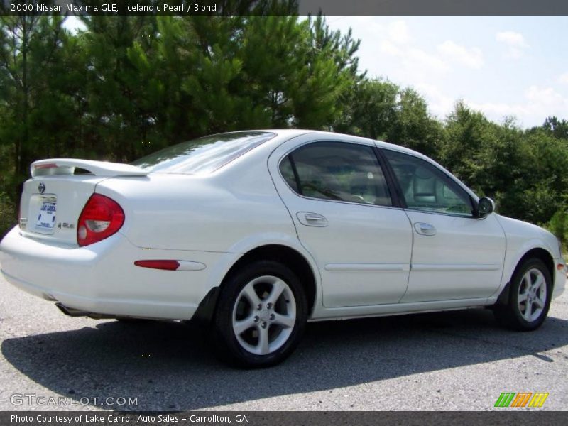 Icelandic Pearl / Blond 2000 Nissan Maxima GLE