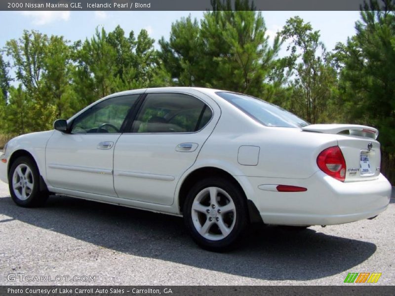 Icelandic Pearl / Blond 2000 Nissan Maxima GLE