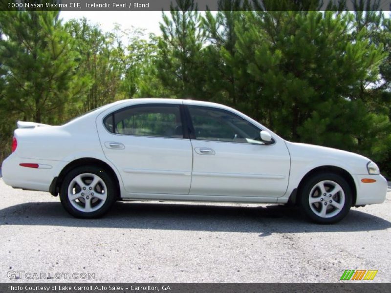 Icelandic Pearl / Blond 2000 Nissan Maxima GLE