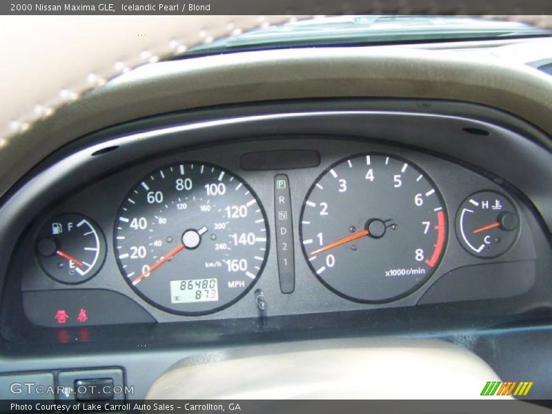 Icelandic Pearl / Blond 2000 Nissan Maxima GLE