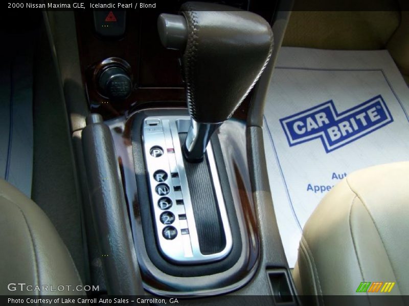 Icelandic Pearl / Blond 2000 Nissan Maxima GLE