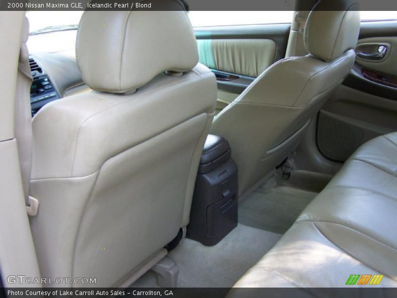 Icelandic Pearl / Blond 2000 Nissan Maxima GLE