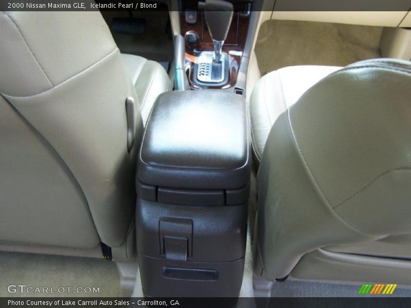 Icelandic Pearl / Blond 2000 Nissan Maxima GLE