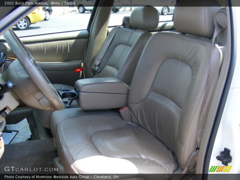White / Taupe 2002 Buick Park Avenue
