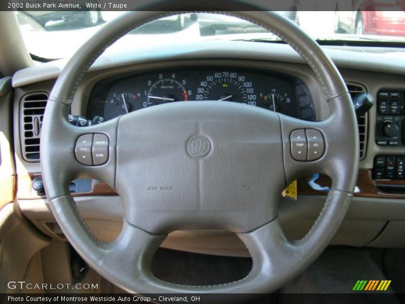 White / Taupe 2002 Buick Park Avenue