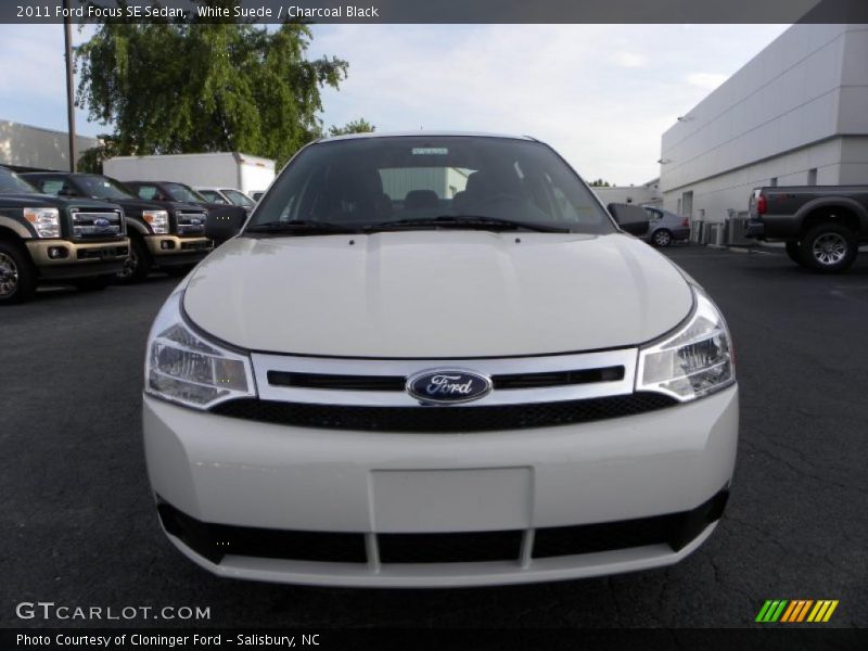 White Suede / Charcoal Black 2011 Ford Focus SE Sedan