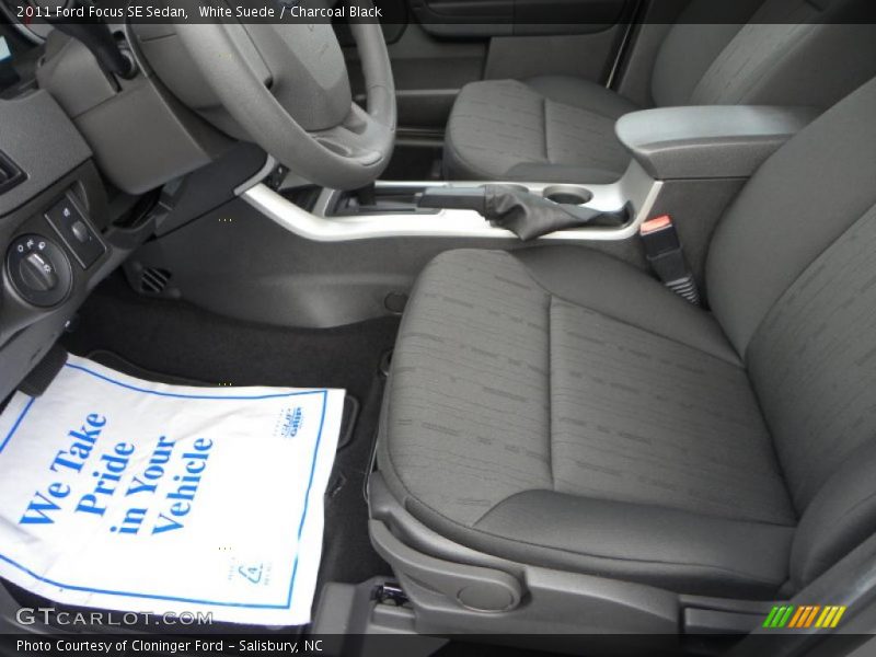 White Suede / Charcoal Black 2011 Ford Focus SE Sedan