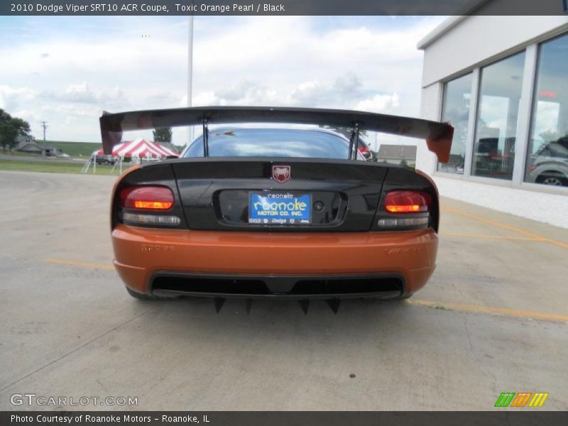 Toxic Orange Pearl / Black 2010 Dodge Viper SRT10 ACR Coupe