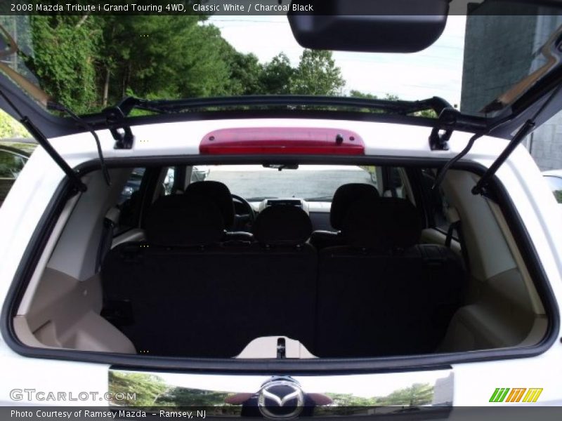Classic White / Charcoal Black 2008 Mazda Tribute i Grand Touring 4WD