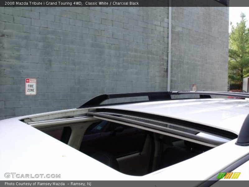 Classic White / Charcoal Black 2008 Mazda Tribute i Grand Touring 4WD