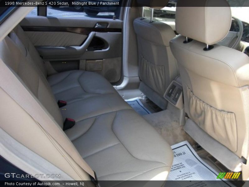 Midnight Blue / Parchment 1998 Mercedes-Benz S 420 Sedan