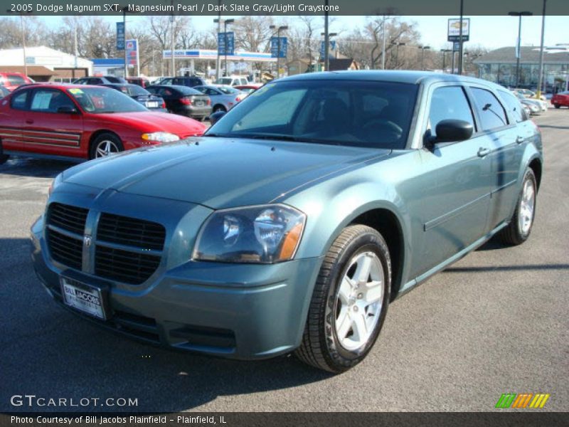 Magnesium Pearl / Dark Slate Gray/Light Graystone 2005 Dodge Magnum SXT
